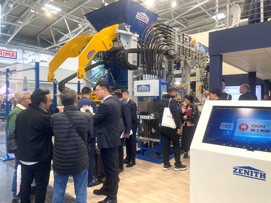 Quangong Co., Ltd. A’ dèanamh Deasbad Mòr aig Shanghai International Waste Management Expo Saothrachadh Smart a’ toirt cumhachd do leasachadh “Cathair Zero-Waste”